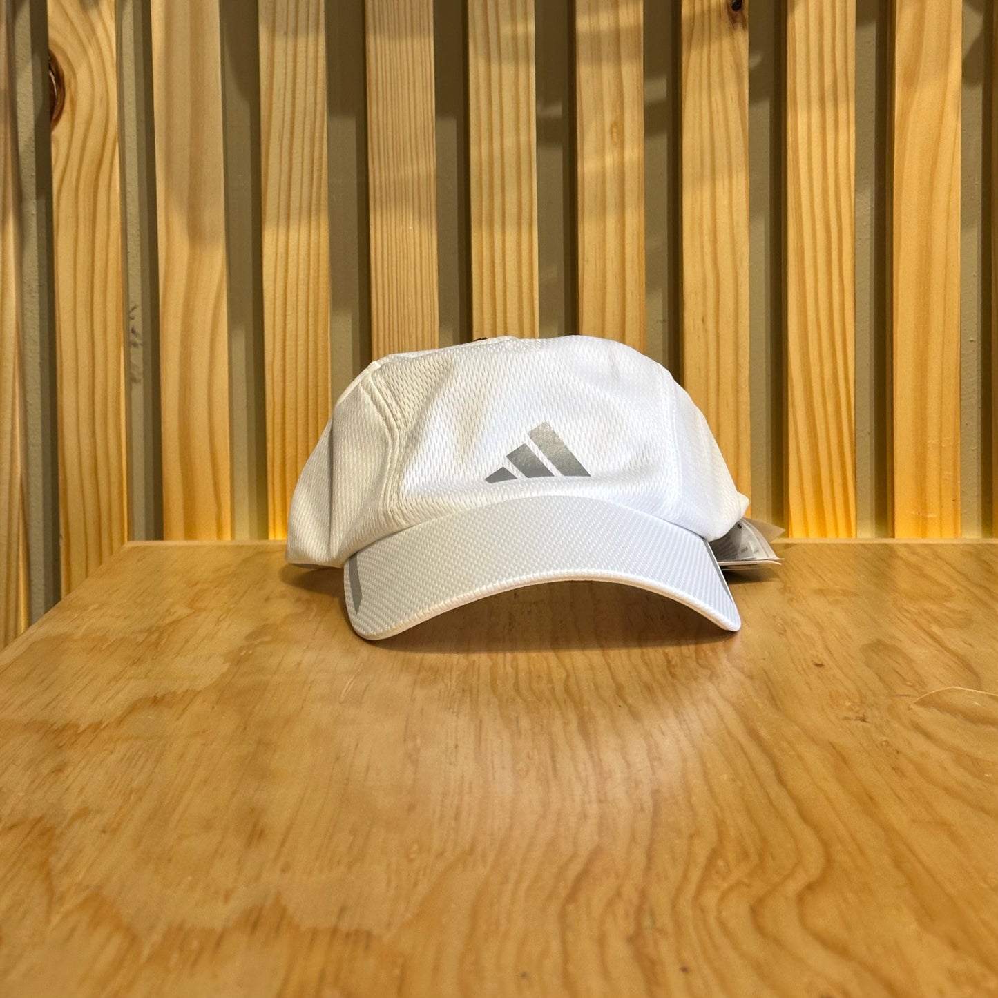 Gorra Adidas Run mes ca a.r Hr7053 Ajustable Blanco gris