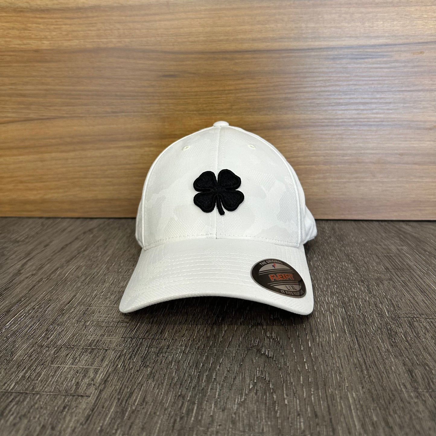 Gorra Black Clover Fresh Start 3 Beige Negro