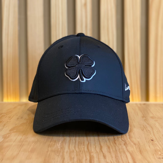 Gorra Black Clover Premium 2 Negro Blanco