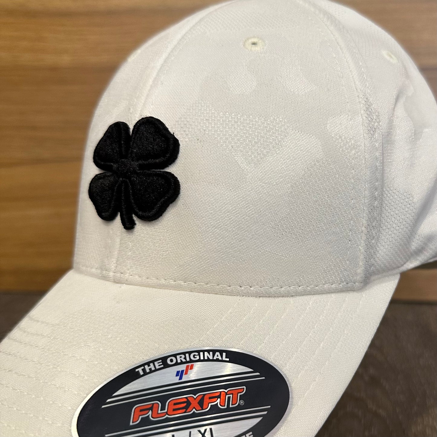 Gorra Black Clover Fresh Start 3 Beige Negro